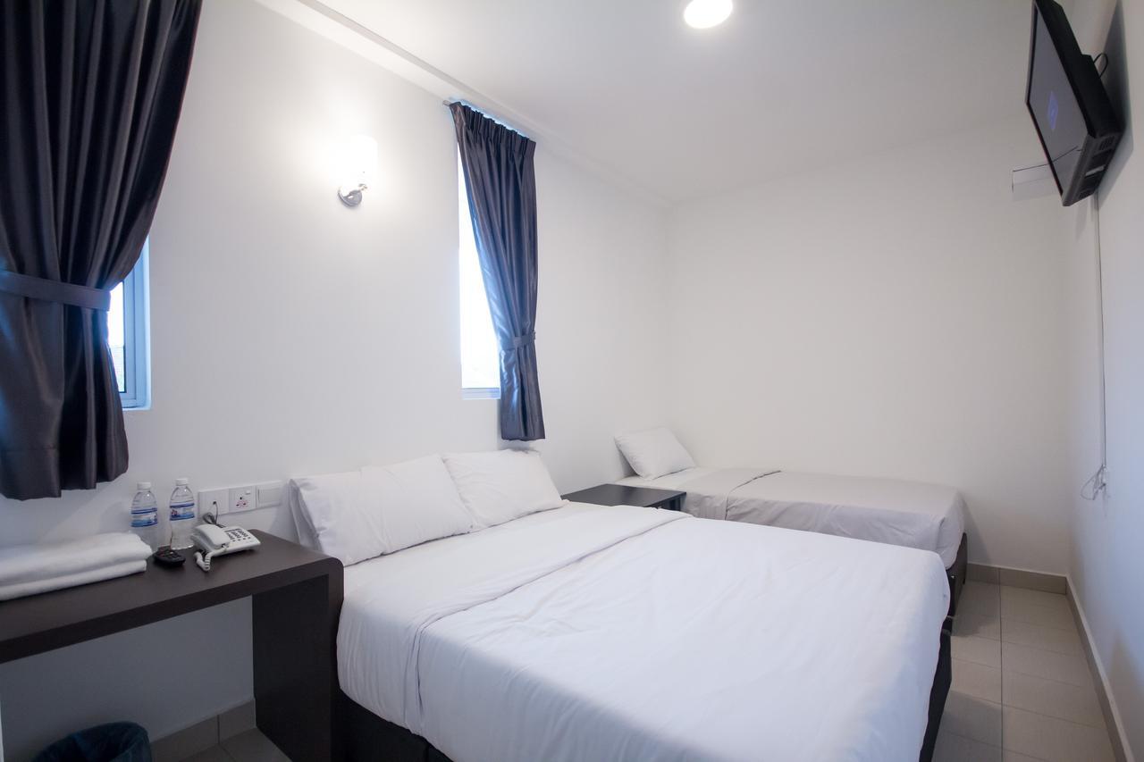 D Nice Hotel Bayan Lepas Exterior photo